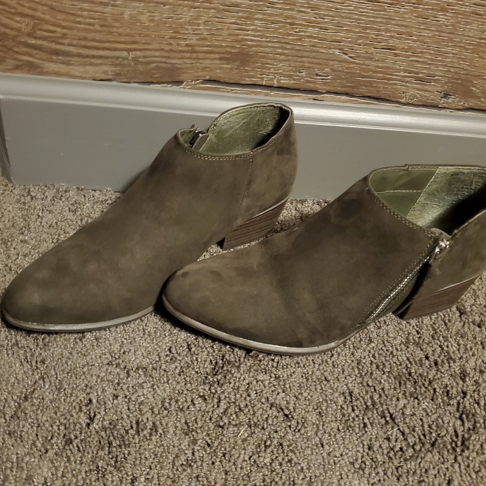 Espirt womens suede booties
